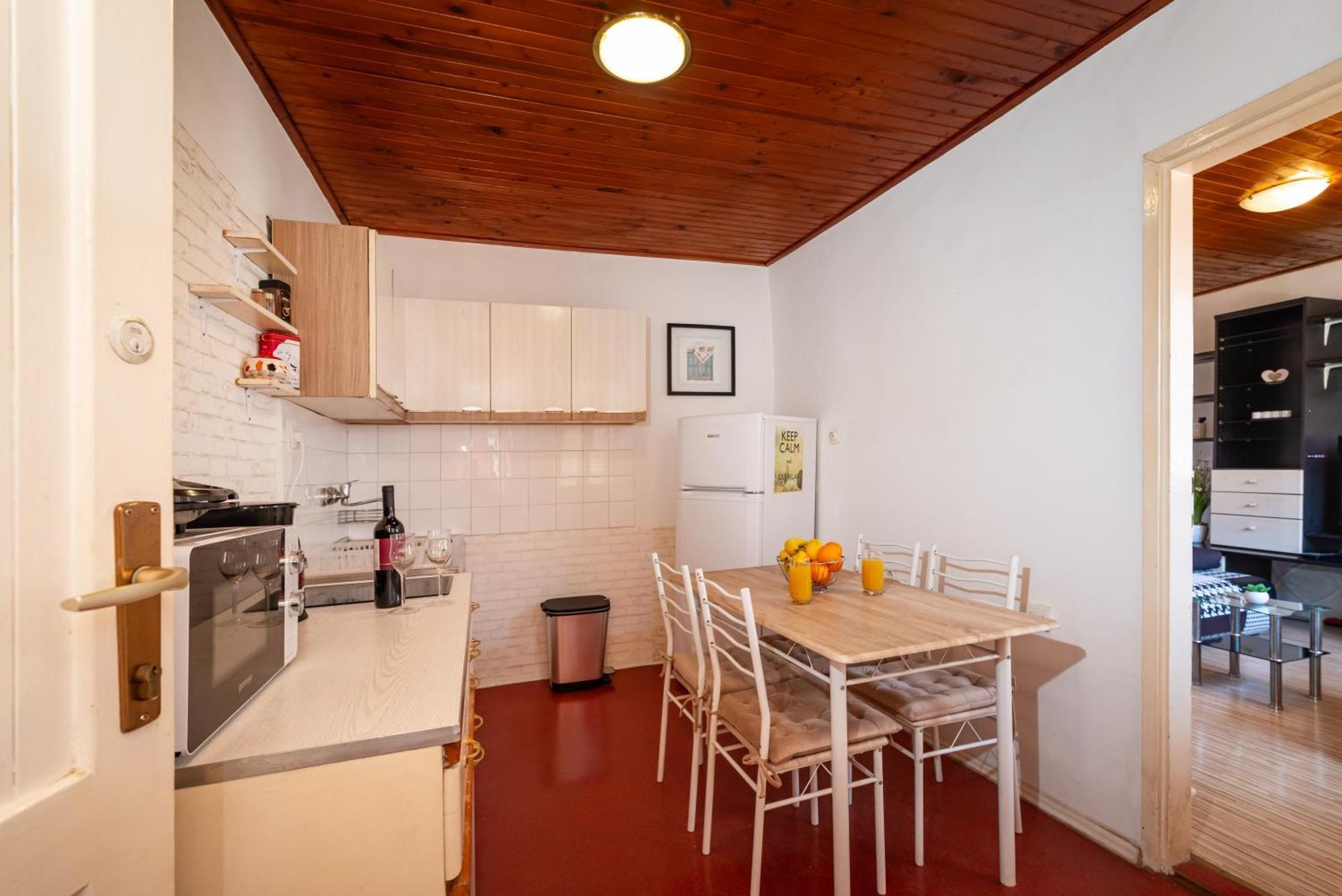Timeless Antique Old Town With Terrace