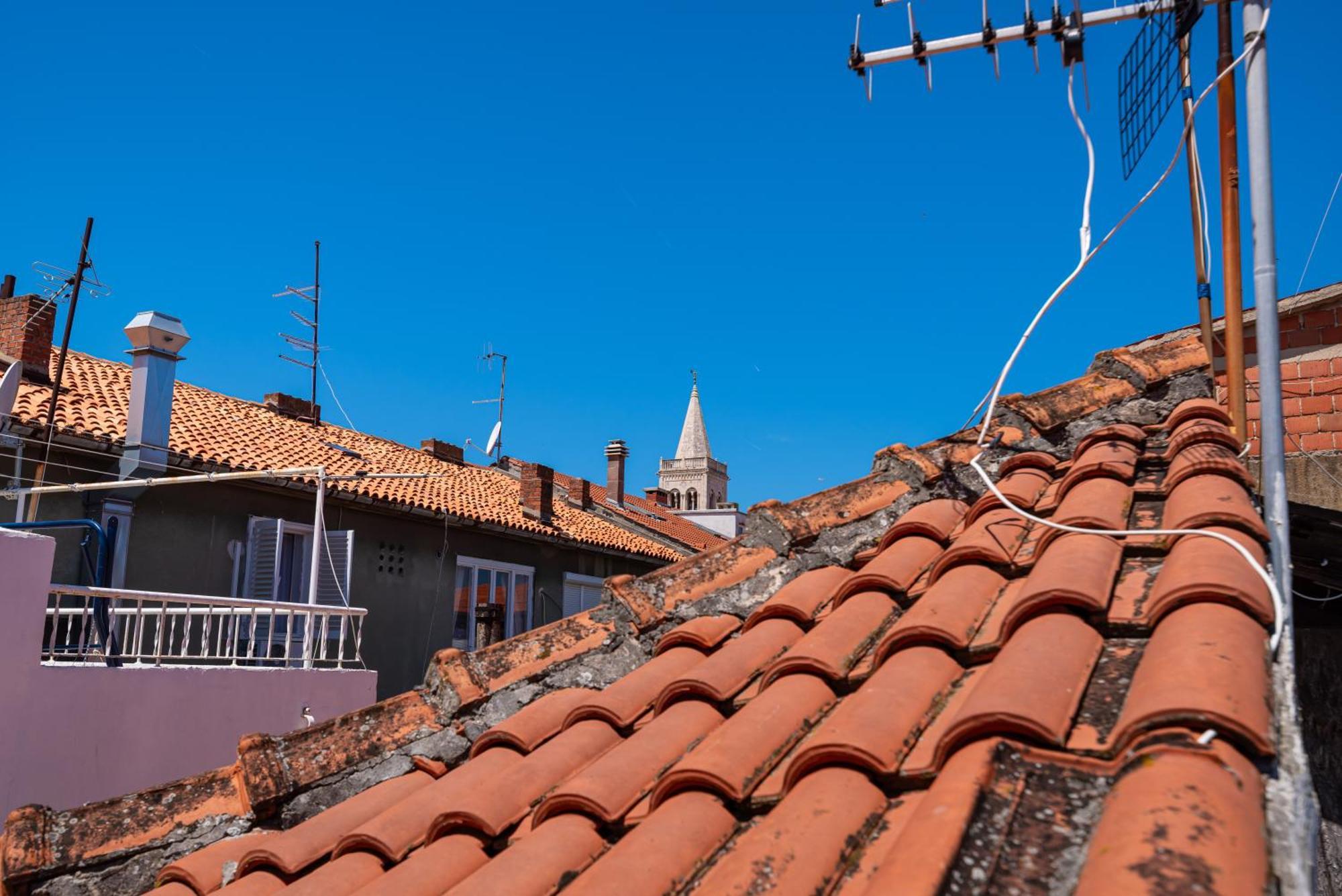 Timeless Antique Old Town With Terrace Apartment Zadar